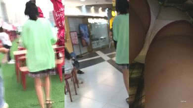 商城跟随偷窥JK美眉 细长腿 小内内 青春的气息